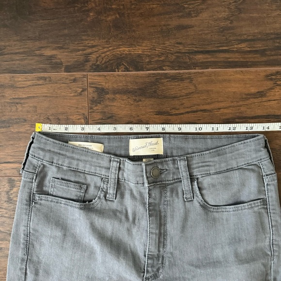 Universal Thread Women’s High Rise Skinny Jeans - Picture 4 of 6